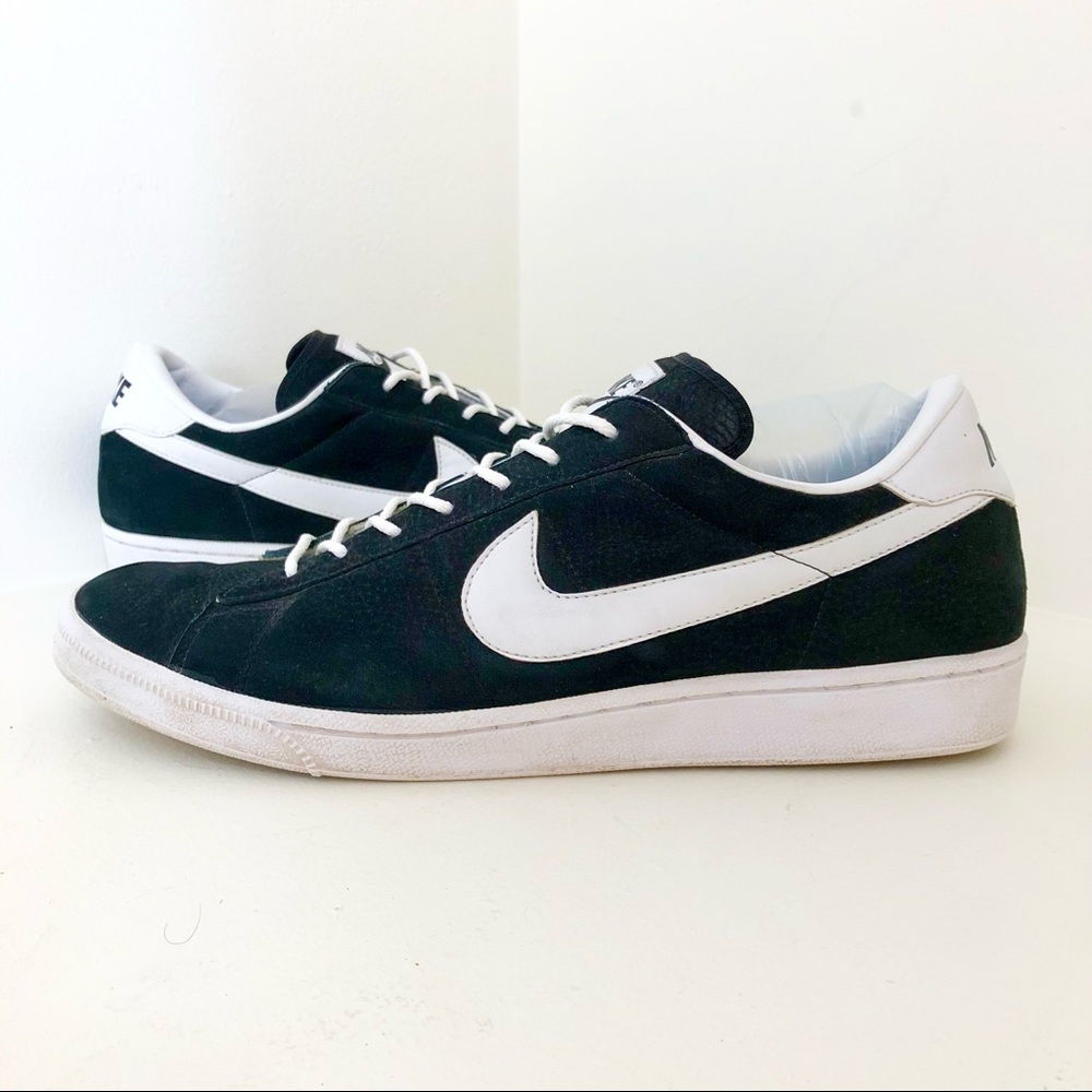2006 Nike Suede Tennis Classic Sneakers